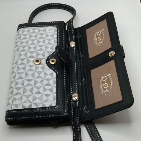 NWOT Born Concepts Crossbody - Picture 8 of 10
